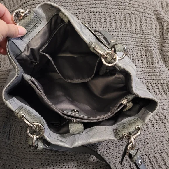 EUC- Grey Coach Large tote purse. Like New condition. - Picture 13 of 16